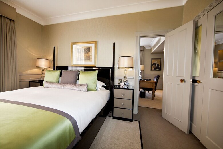 St James Hotel & Club