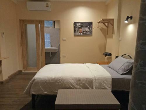 Hostal Little Guest House Hotel