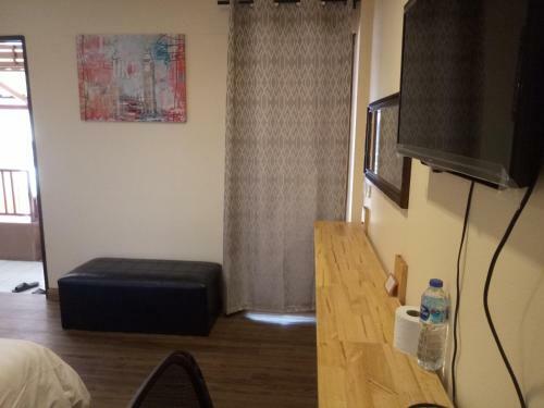 Hostal Little Guest House Hotel