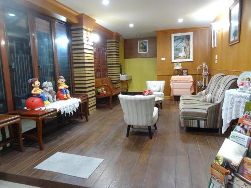 Hostal Little Guest House Hotel