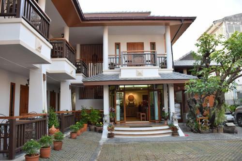 Bed & Breakfast Gordnuea Boutique House