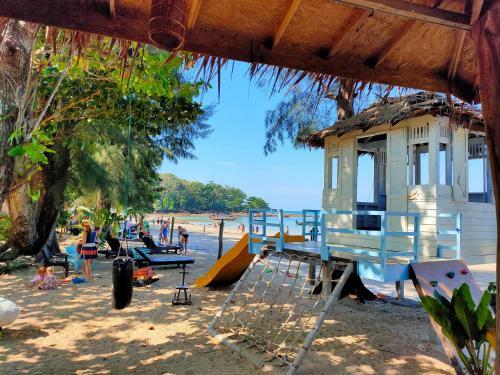 Hotel Banana Beach Resort