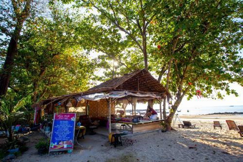 Hotel Banana Beach Resort