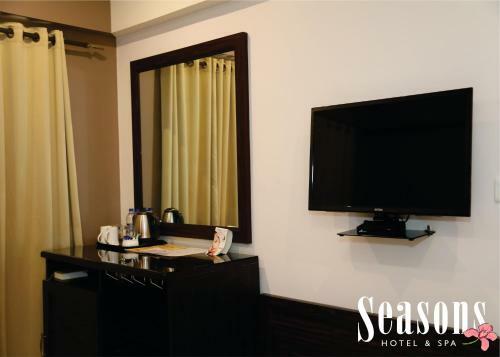 Seasons Hotel & Spa