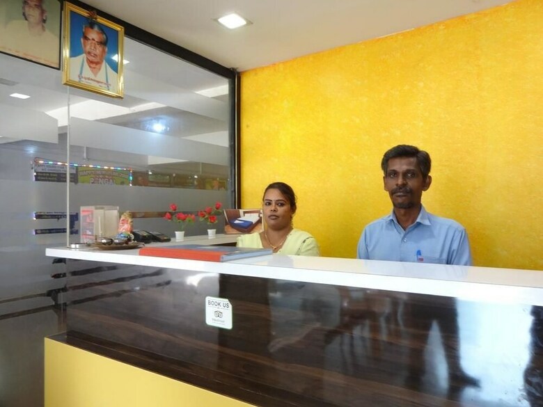 Oyo 37750 Hotel Boopathi International