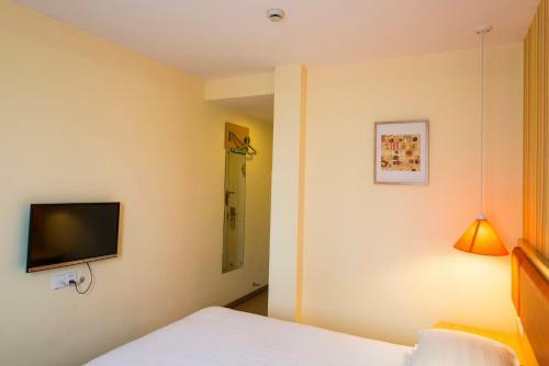 Hotel Home Inn Haikou Haifu Road