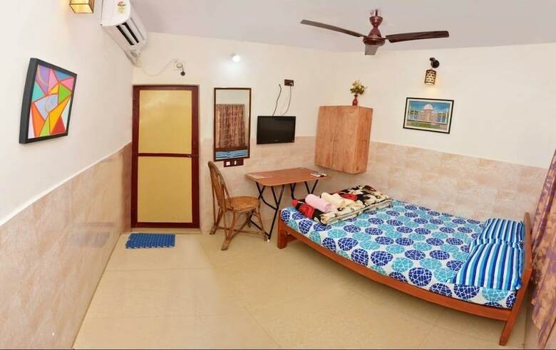 Hostal Rajalakshmi Guesthouse