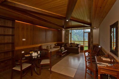 Hotel Vivaan Manali