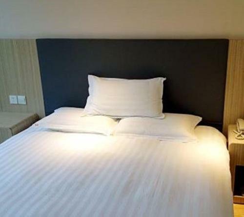 Elan Hotel Hangzhou Sanliting