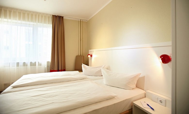 Basic Hotel Ostseehalle