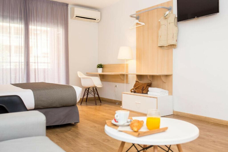 Hostal Rooms Ciencias