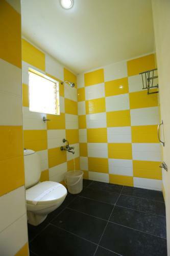 Hostal Season 4 Guest House