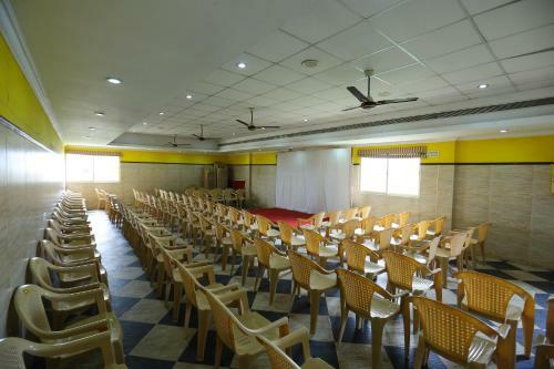 Hostal Season 4 Guest House