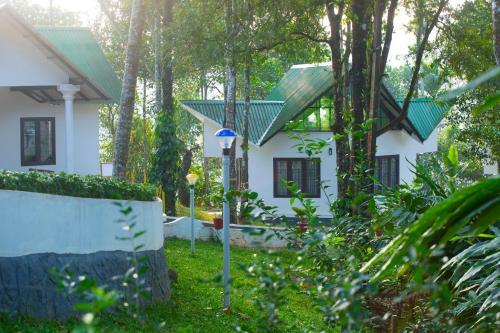 Hotel Misty Lake Resorts