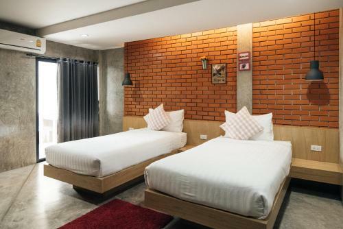 Journey Hostel Surat