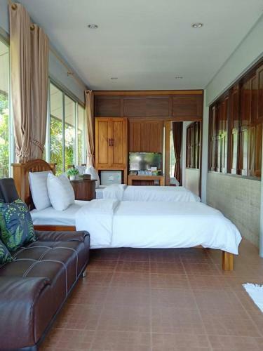 Hotel Baanrimnam Resort Trat