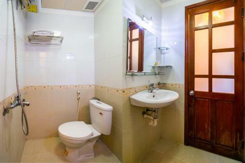 Song Xanh Hotel