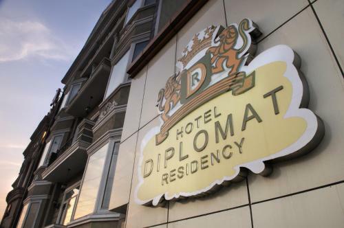 Hotel Diplomat Residency