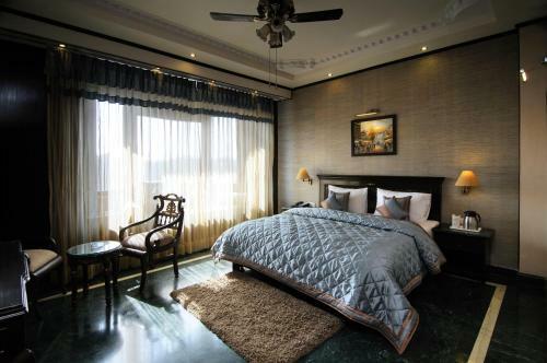 Hotel Diplomat Residency