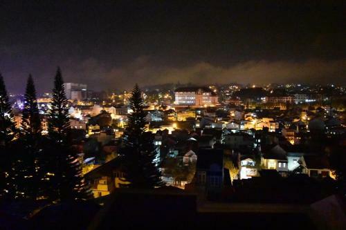 Hostal Vuon Hoa Hong (rosary)