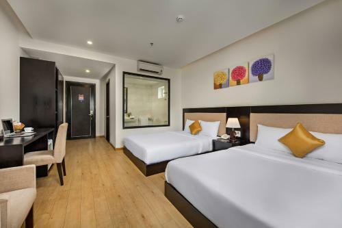 Golden Star Hotel