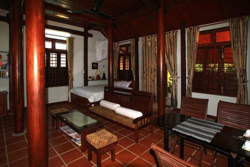 Villa Wooden House Holiday Rental