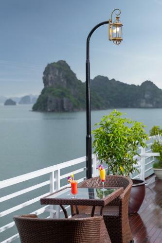 Huong Hai Sealife Cruise