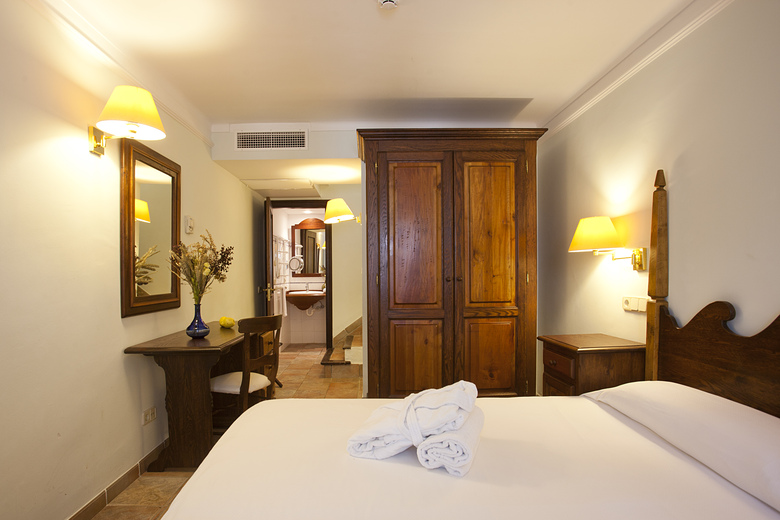 Hotel Cala Sant Vicen�