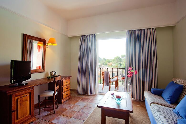 Hotel Cala Sant Vicen�