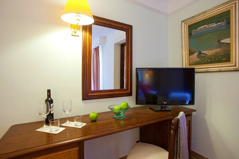 Hotel Cala Sant Vicen�