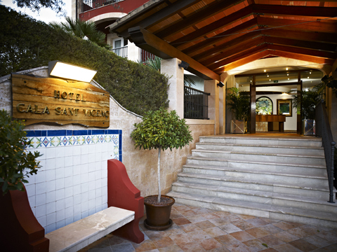 Hotel Cala Sant Vicen�