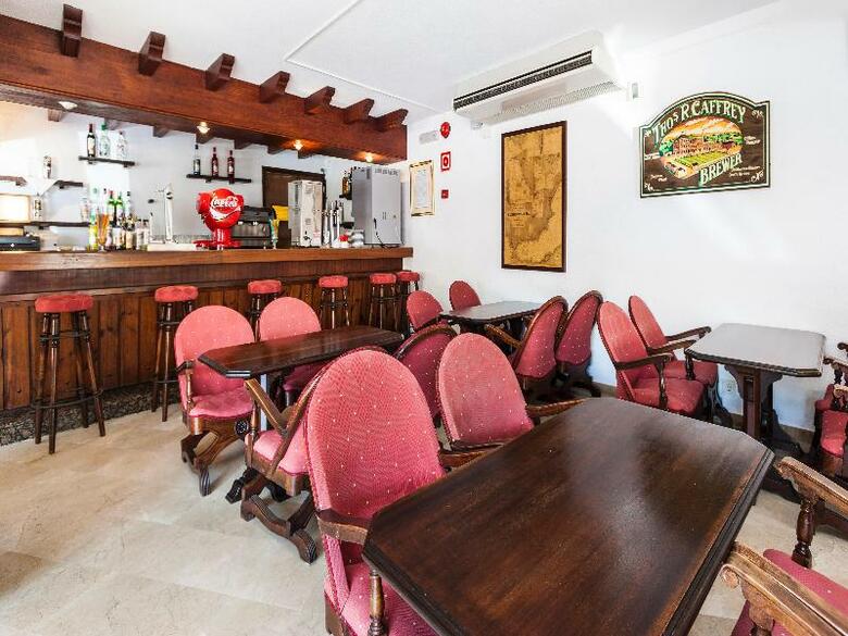 Hotel Globales Simar