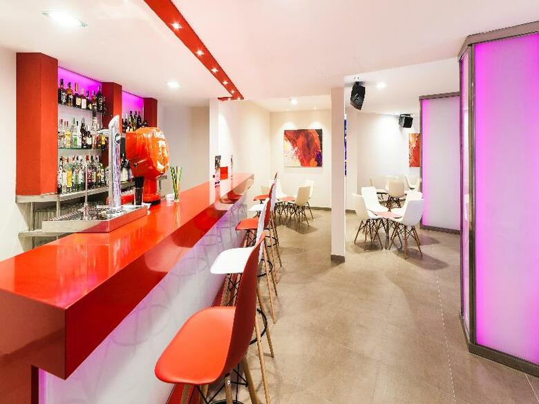 Hotel Globales Simar