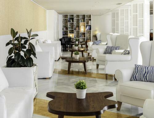 Hotel H10 Blue Mar - S�lo Adultos