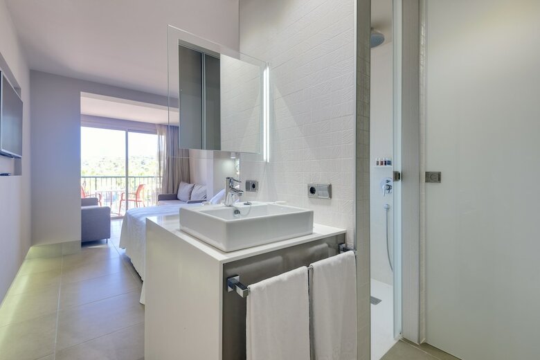 Hotel Barcel� Illetas Albatros - Adults Only