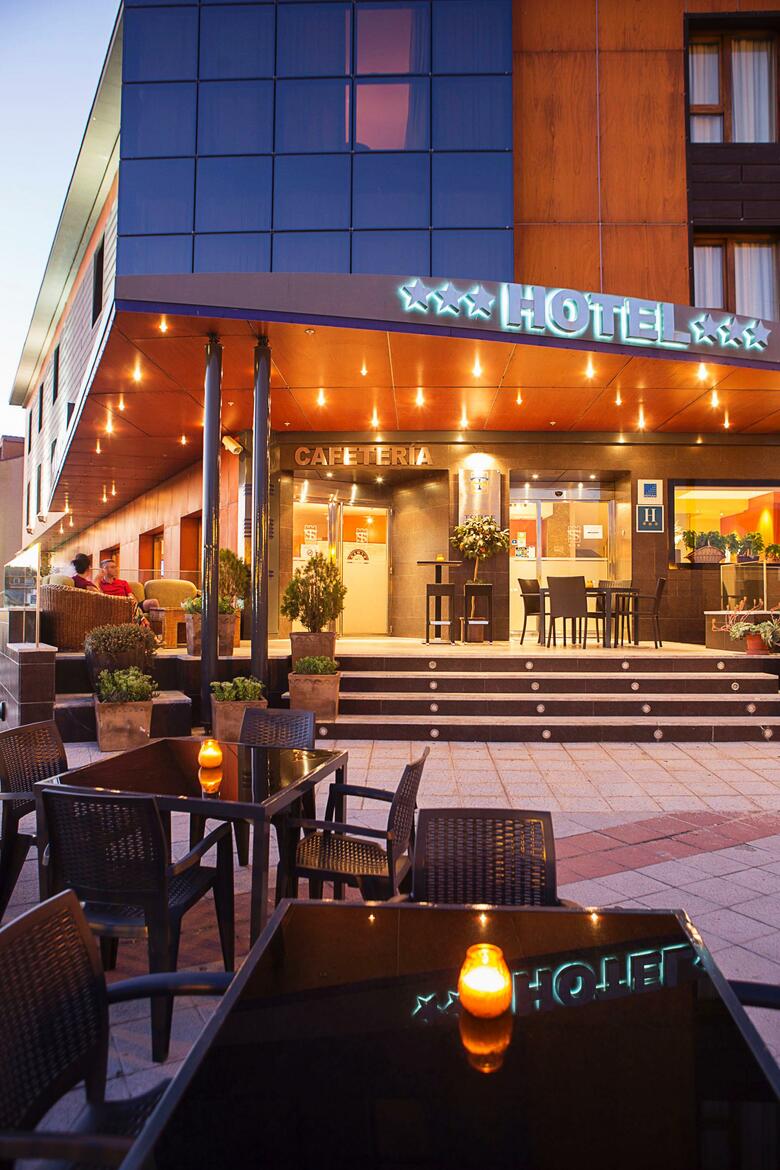 Hotel Torre De Sila