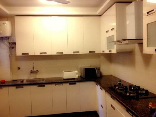 Woodpecker Service Apartments - Green Park