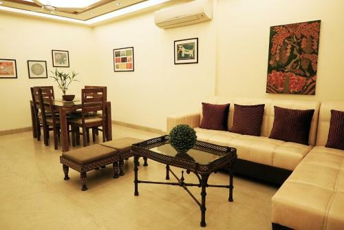 Woodpecker Service Apartments - Green Park