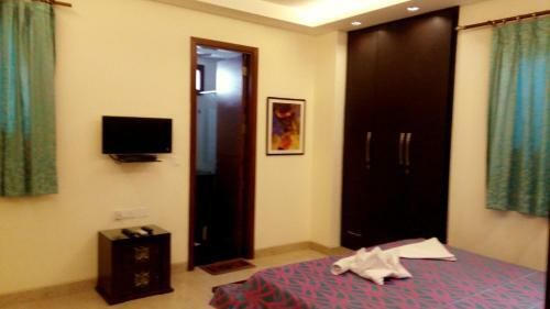 Woodpecker Service Apartments - Green Park