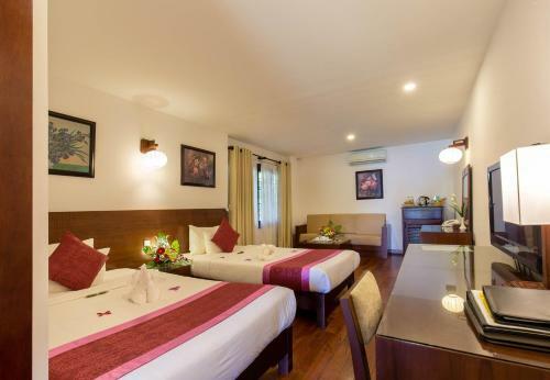 Hotel Vinh Hung Riverside Resort & Spa