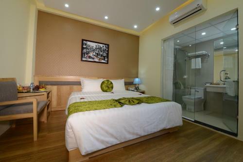 Blue Hanoi Inn Hotel