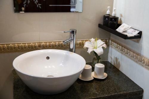 La Suite Hotel Hanoi