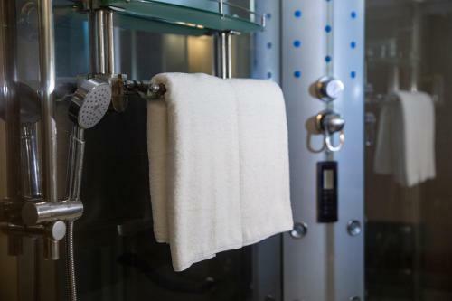 La Suite Hotel Hanoi