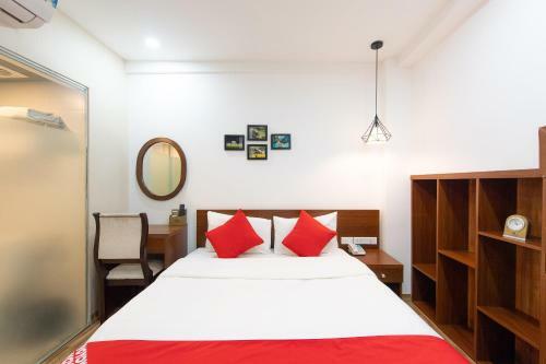 Hostal Happy Moon Guest House