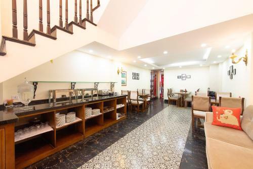 Hostal Happy Moon Guest House