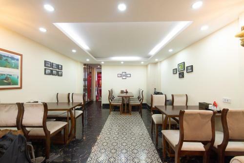 Hostal Happy Moon Guest House