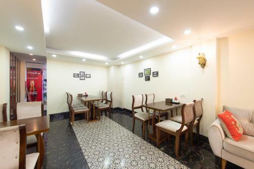 Hostal Happy Moon Guest House
