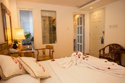 Rex Hotel & Apartment
