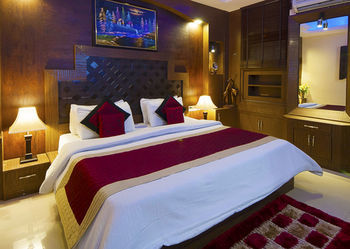 Airport Hotel Vishal Residency