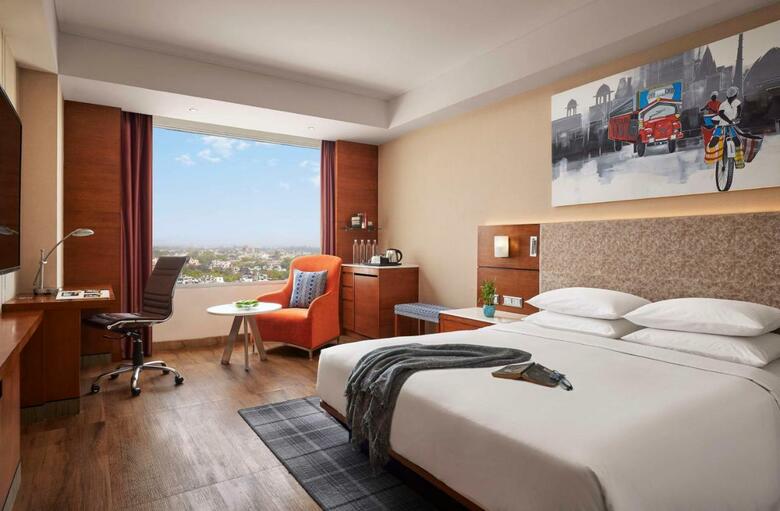 Piccadily Hotel New Delhi